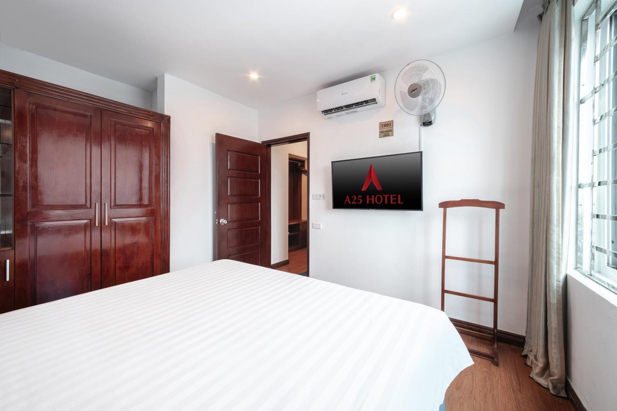 A25 Hotel - 63A Phuong Liet Hanoi Exteriör bild